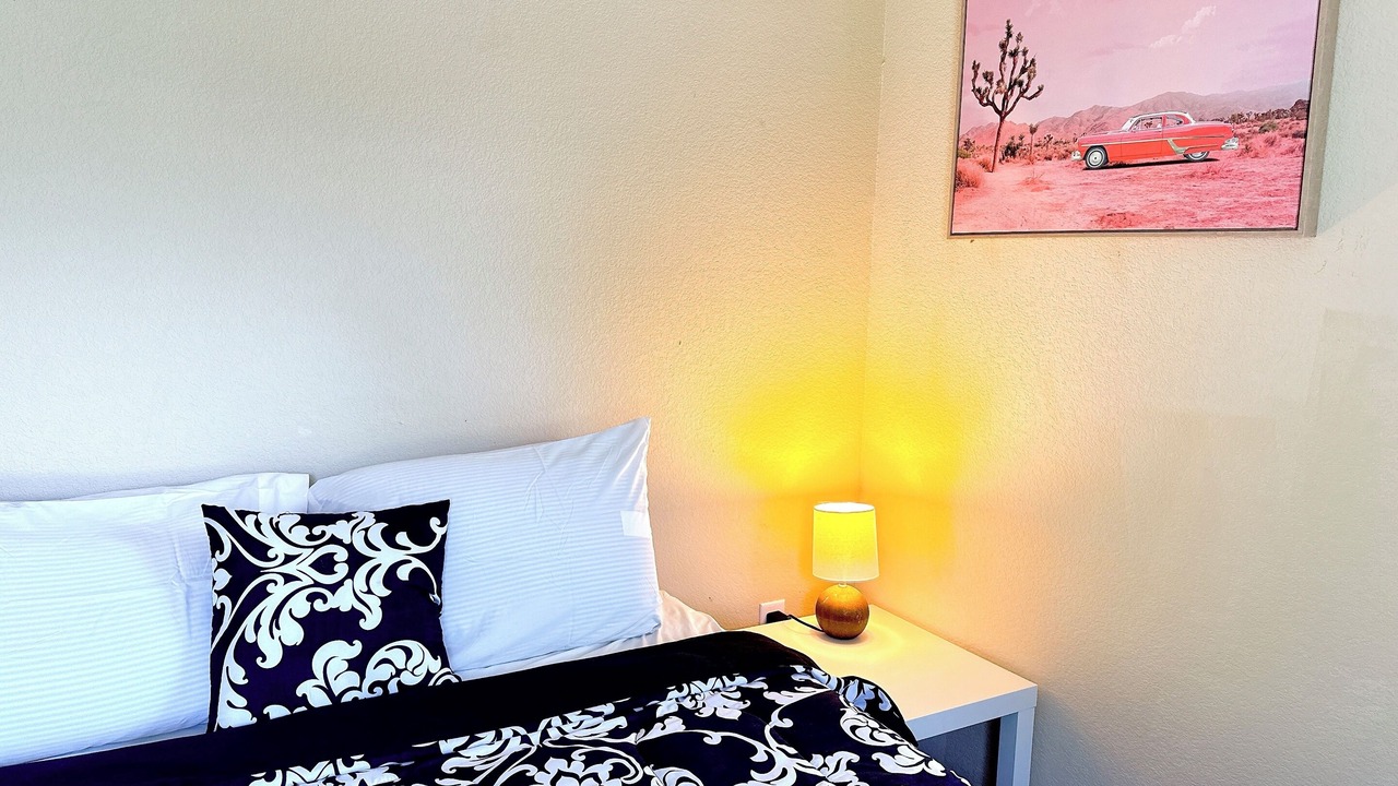 Photo of Bedroom in Southwest Arlington