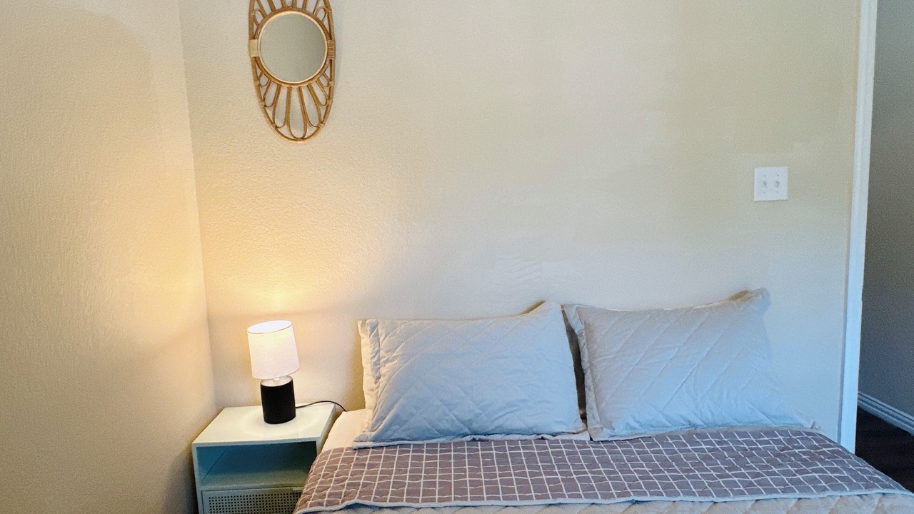 Photo of Bedroom in Southwest Arlington