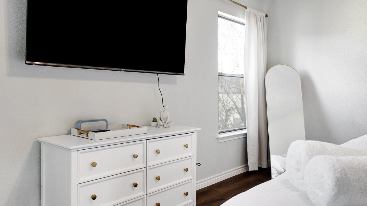 Photo of Bedroom in Medical Center District
