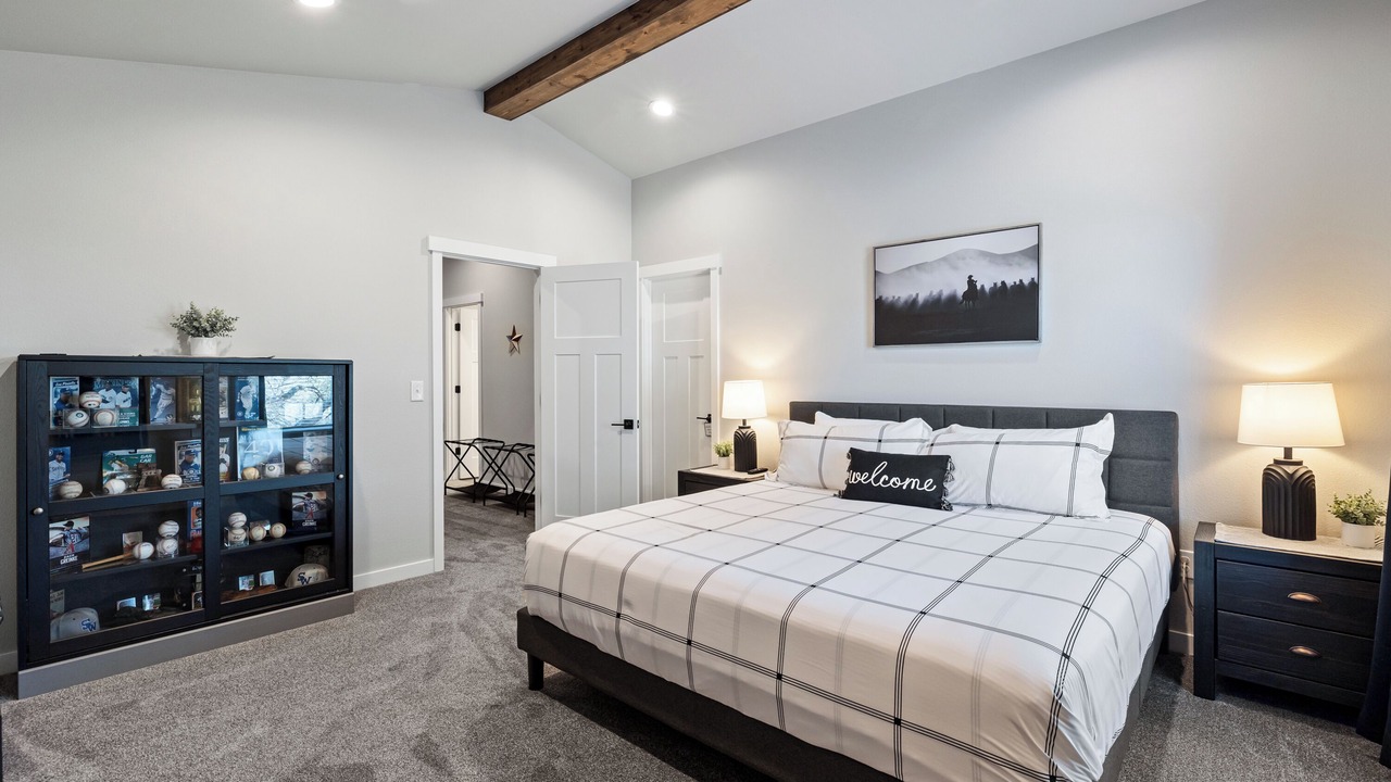 Photo of Bedroom in Dennis