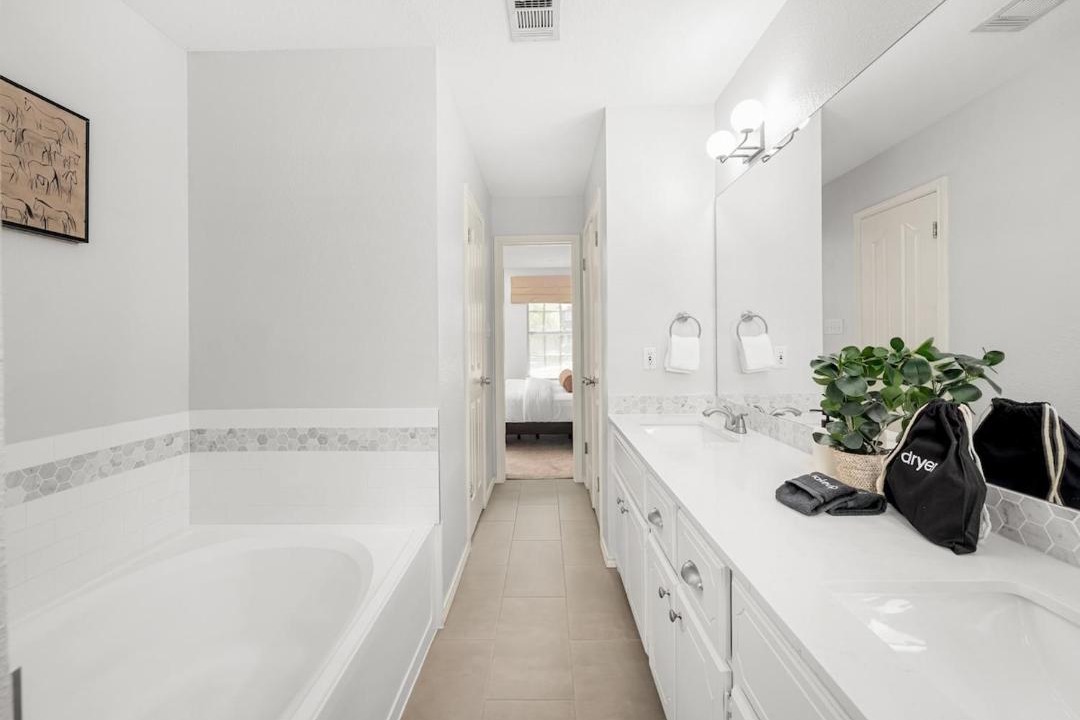 Photo of Bathroom in Spicewood