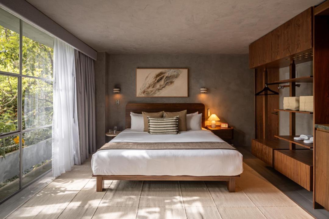 Photo of Bedroom in Anahuac
