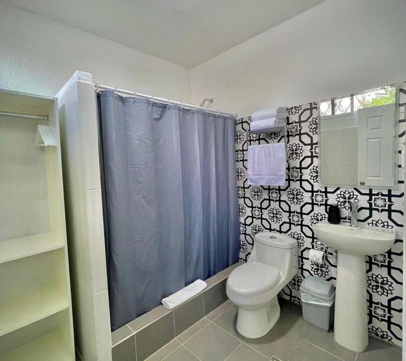 Photo of Bathroom in Zona 13