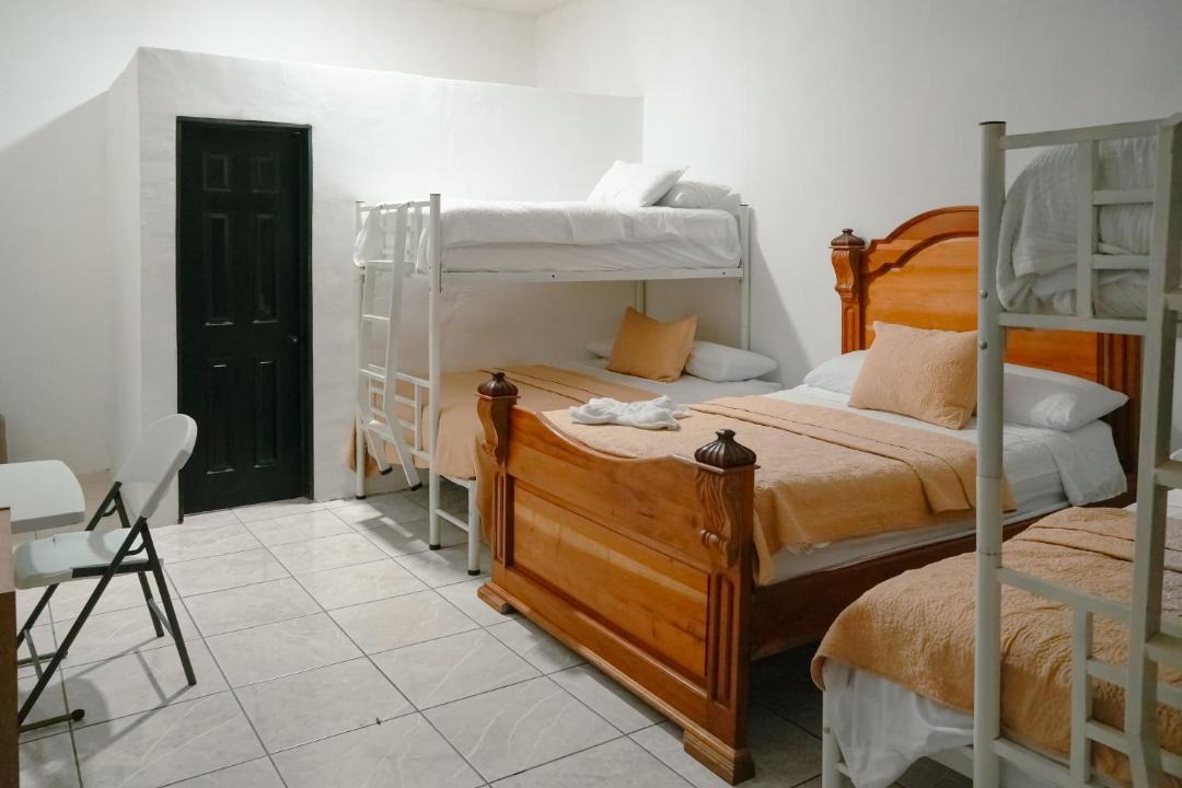 Photo of Bedroom in Flores