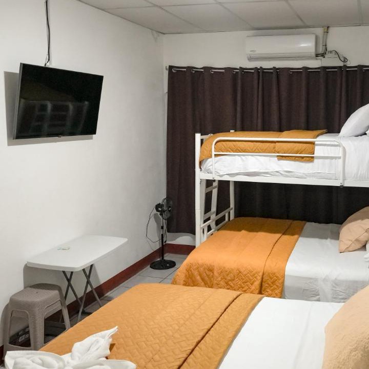 Photo of Bedroom in Flores