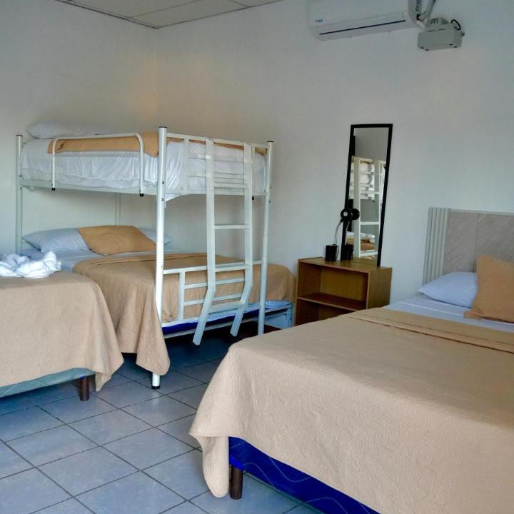 Photo of Bedroom in Flores