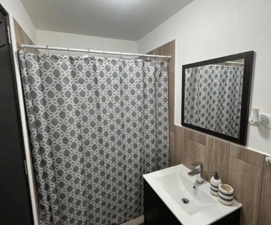 Photo of Bathroom in Zona 12