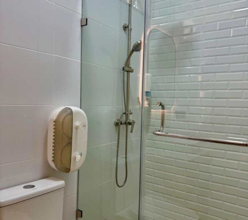 Photo of Bathroom in Flores