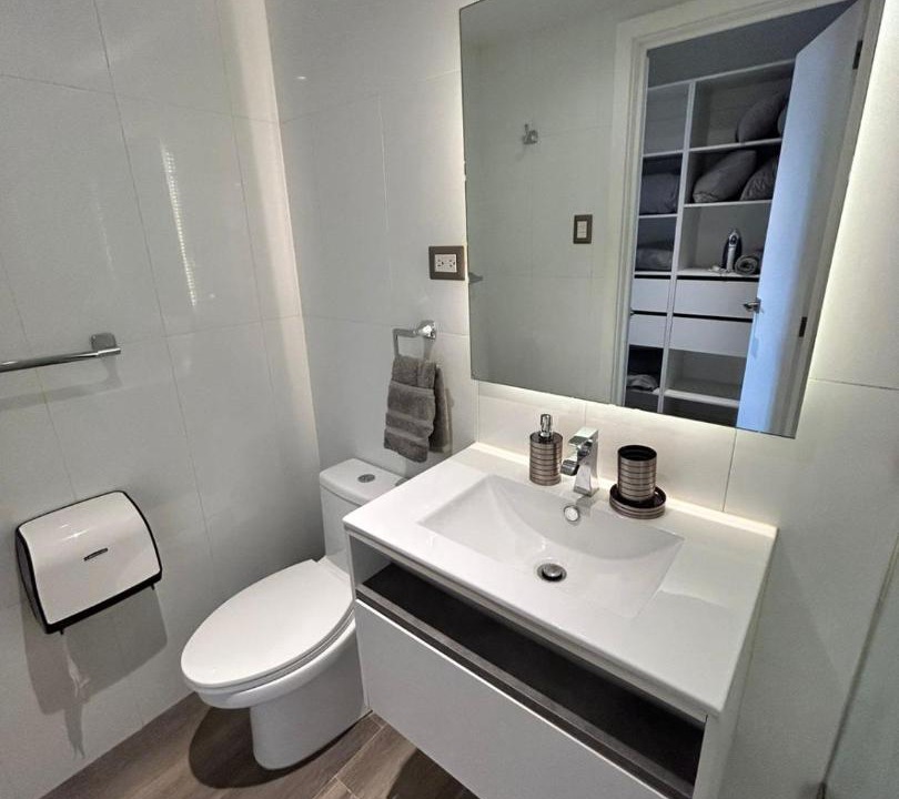 Photo of Bathroom in Zona 10
