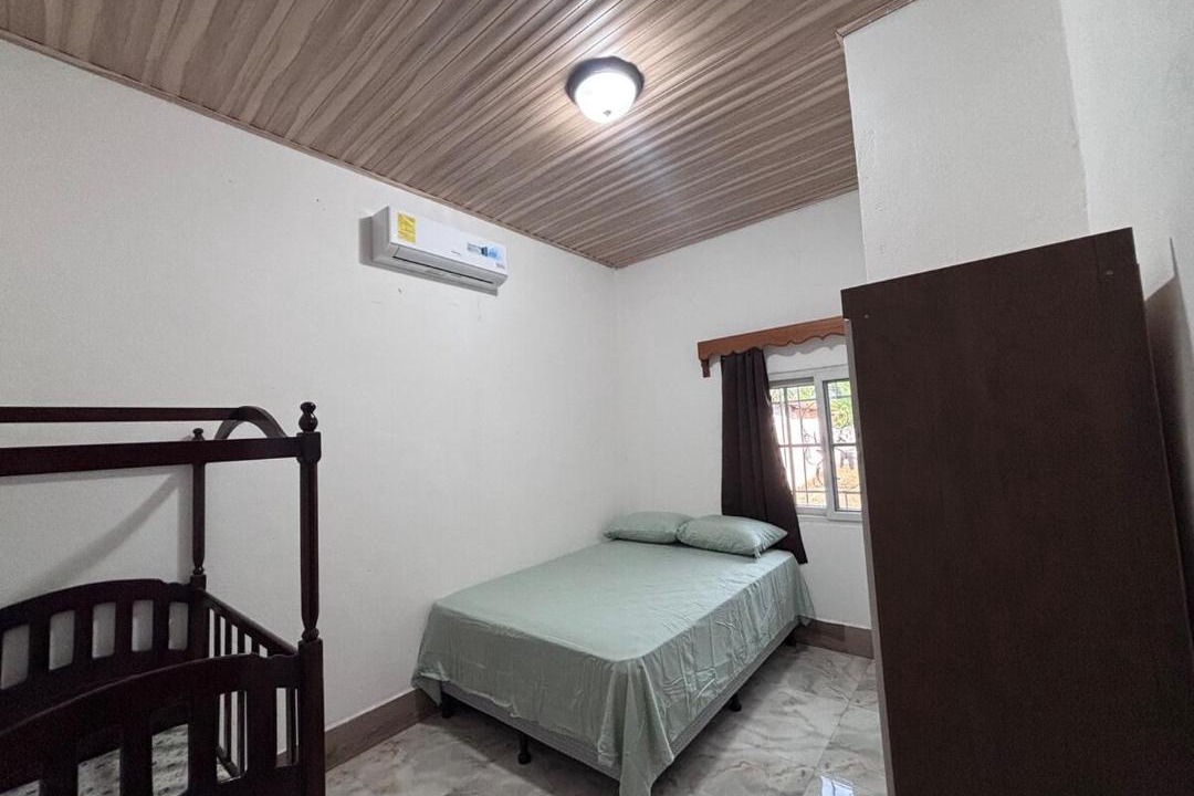 Photo of Bedroom in Flores