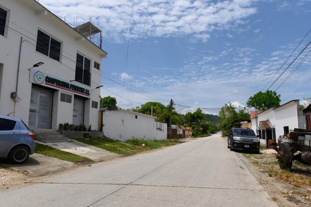 Photo of Others in Flores