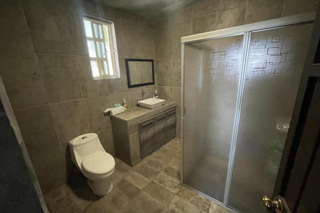 Photo of Bathroom in Leon