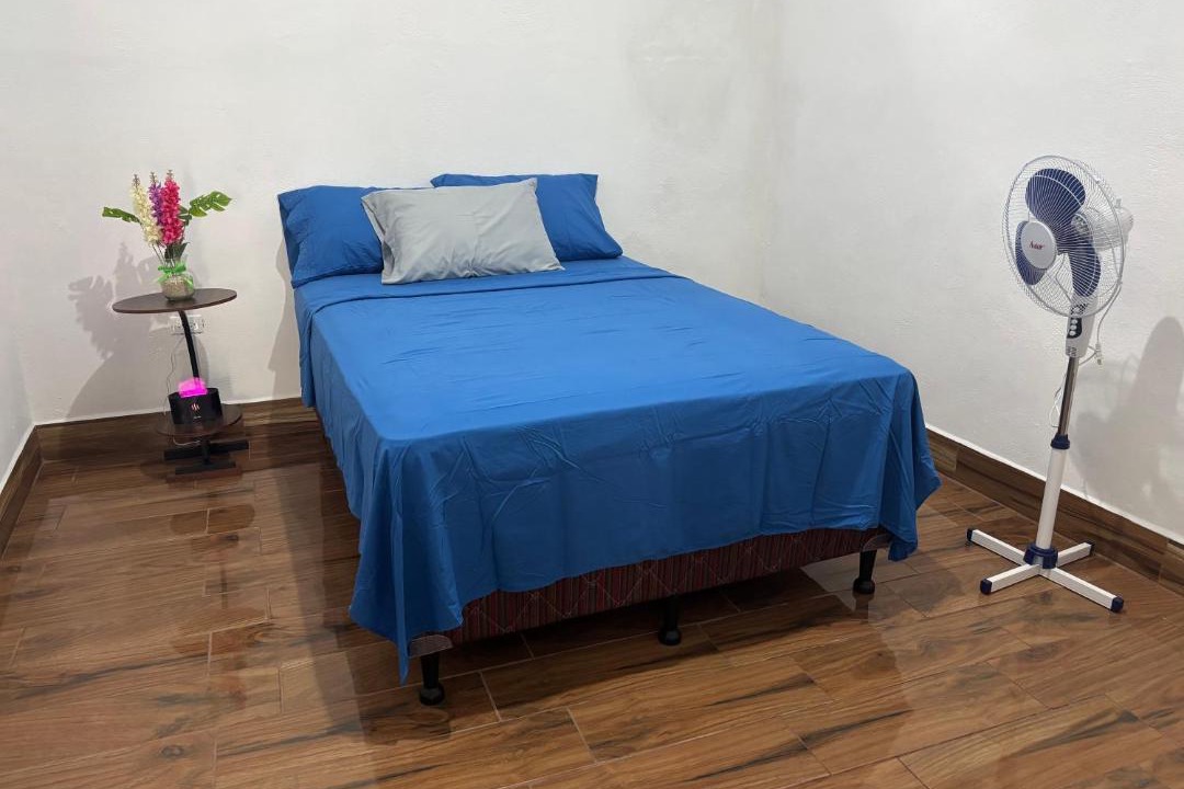 Photo of Bedroom in Flores