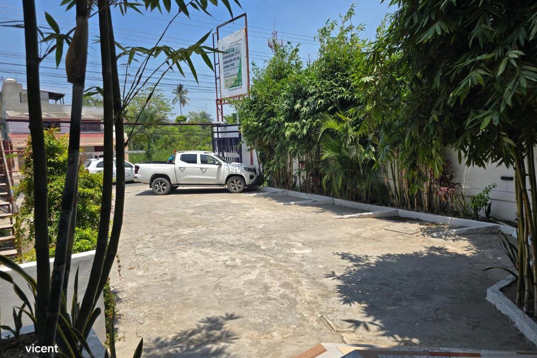 Photo of Others in Paraiso
