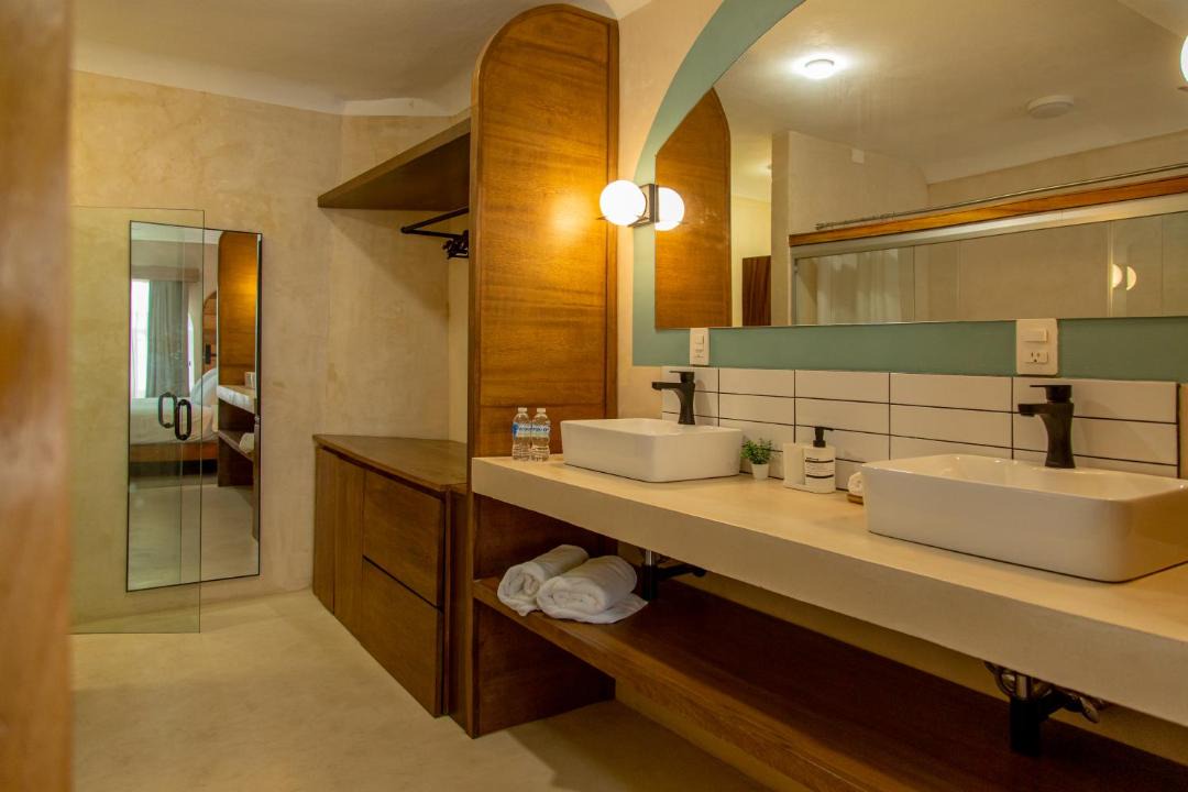 Photo of Bathroom in Romantic Zone