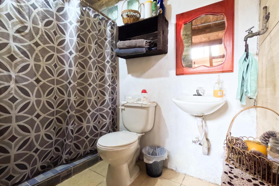 Photo of Bathroom in Santa Cruz Verapaz