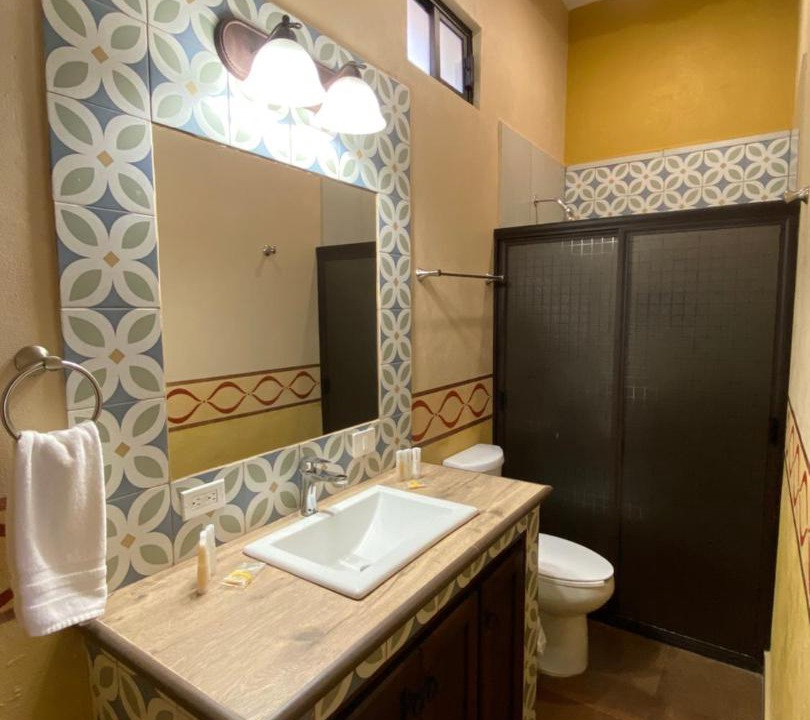Photo of Bathroom in Alamos