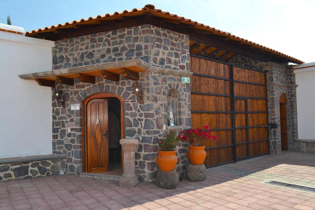 Photo of Buildings in San Martin de las Piramides
