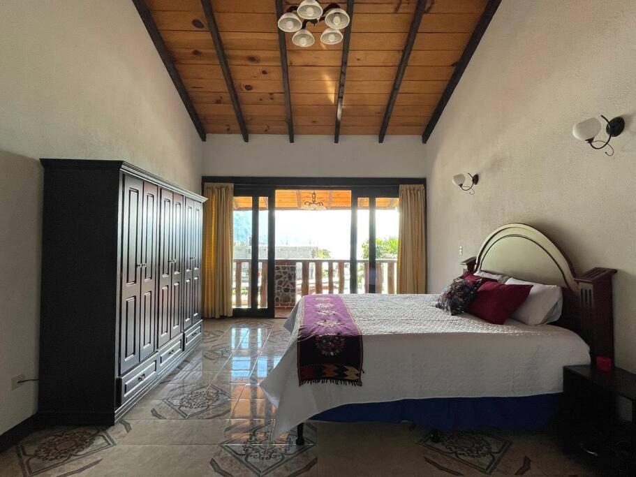 Photo of Bedroom in San Pedro La Laguna