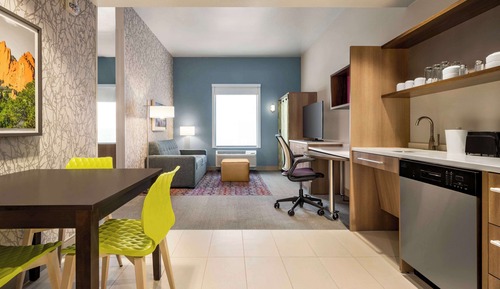 Suite, 2 Queen Beds, Accessible (Roll-In Shower)