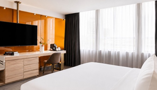 Superior Room, 1 King Bed (Skyline)