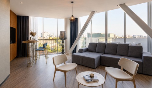 Penthouse, 1 King Bed (Roma)