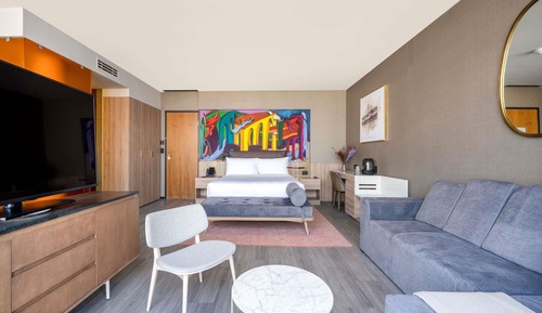 Suite, 1 King Bed, Balcony (Condesa)