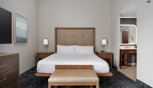 Studio, 1 King Bed, Accessible, Bathtub