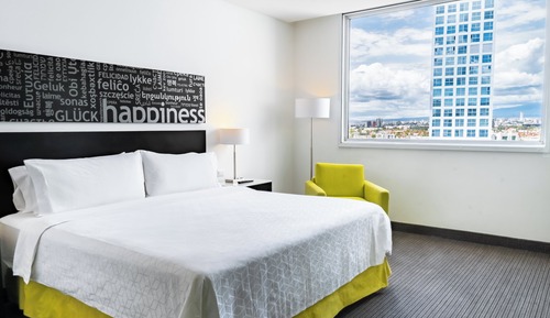 Standard Room, 1 King Bed