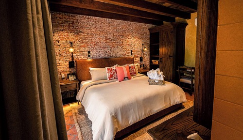 Junior Room, 1 King Bed, Non Smoking, Garden View