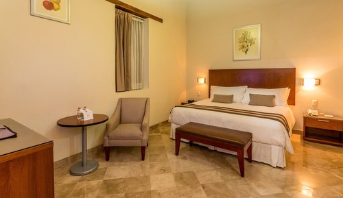 Deluxe Room, 1 King Bed