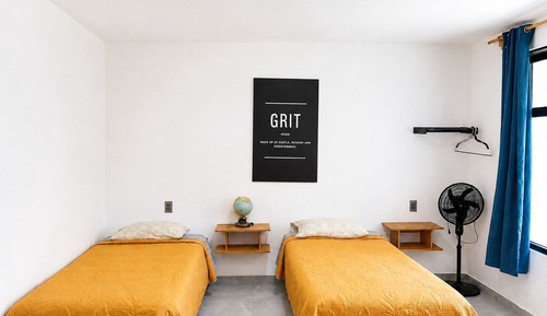 Standard Twin Room