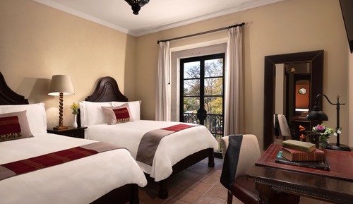 Room, Multiple Beds