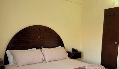 Deluxe Studio Suite