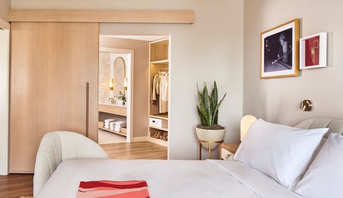 Deluxe Suite, 1 King Bed (Chamber)