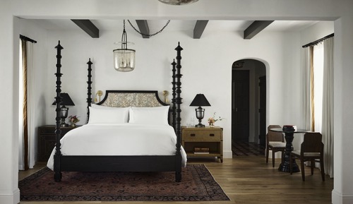 Suite, 1 King Bed (Cypress Estate View)