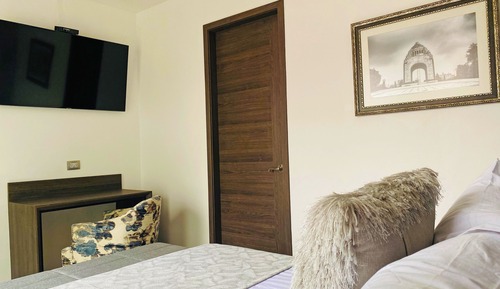 Deluxe Room (Suite Napoles)