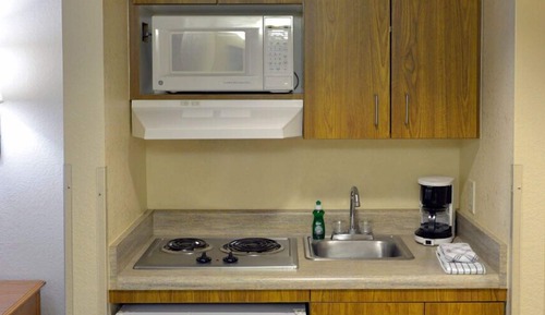 Deluxe Studio Suite, 1 King Bed with Sofa bed, Non Smoking
