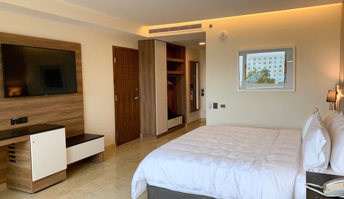 Standard Room, 1 King Bed, Accessible