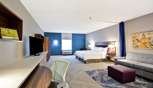 Studio, 1 King Bed, Accessible, Bathtub