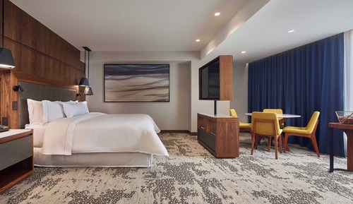 Deluxe Suite, 1 King Bed