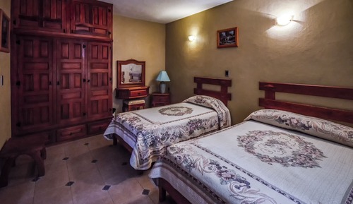Basic Triple Room