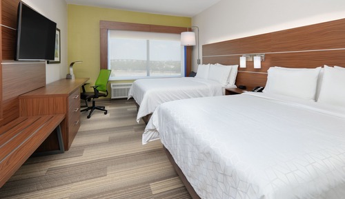 Standard Room, 2 Queen Beds, Accessible Bathtub (Mobility)