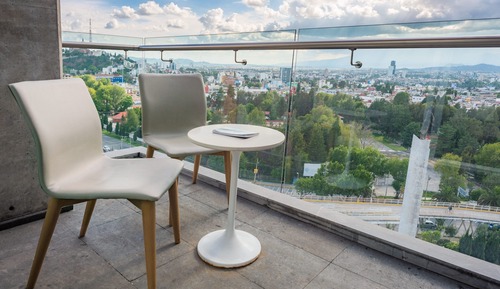 Suite, 1 King Bed, Balcony, Volcano View