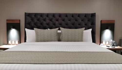 Superior Room, 1 King Bed