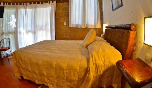 Single Room, 1 King Bed