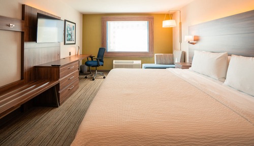 Standard Room, 1 King Bed