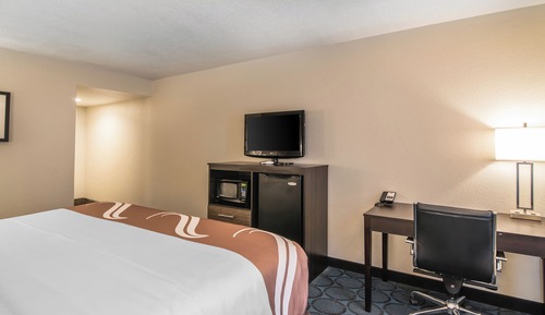Standard Room, 1 King Bed, Hearing Accessible, Non Smoking