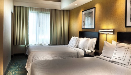 Suite, Multiple Beds, Accessible Bathtub