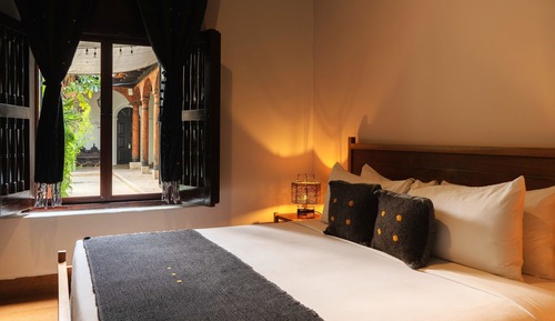 Superior Room, 1 King Bed